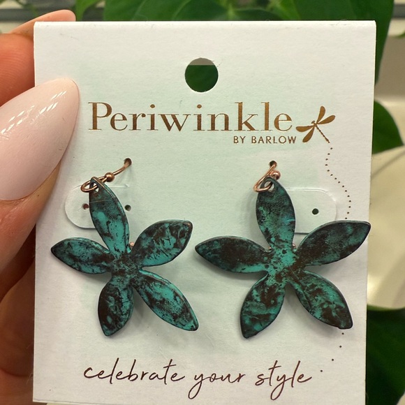Periwinkle by Barlow Turquoise Floral Earrings - Picture 3 of 3
